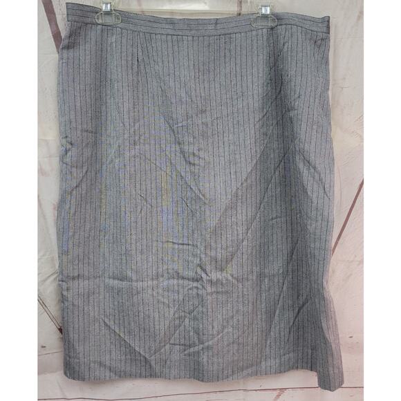 Le Suit Paris New York Size 18 skirt suit gray black stripe - Picture 4 of 9